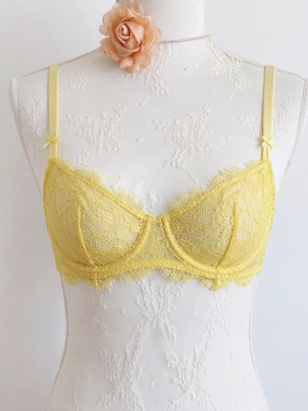 Fairycore Pastel Victorias Secret Butter Yellow Cottagecore Lace Bra 32DDD